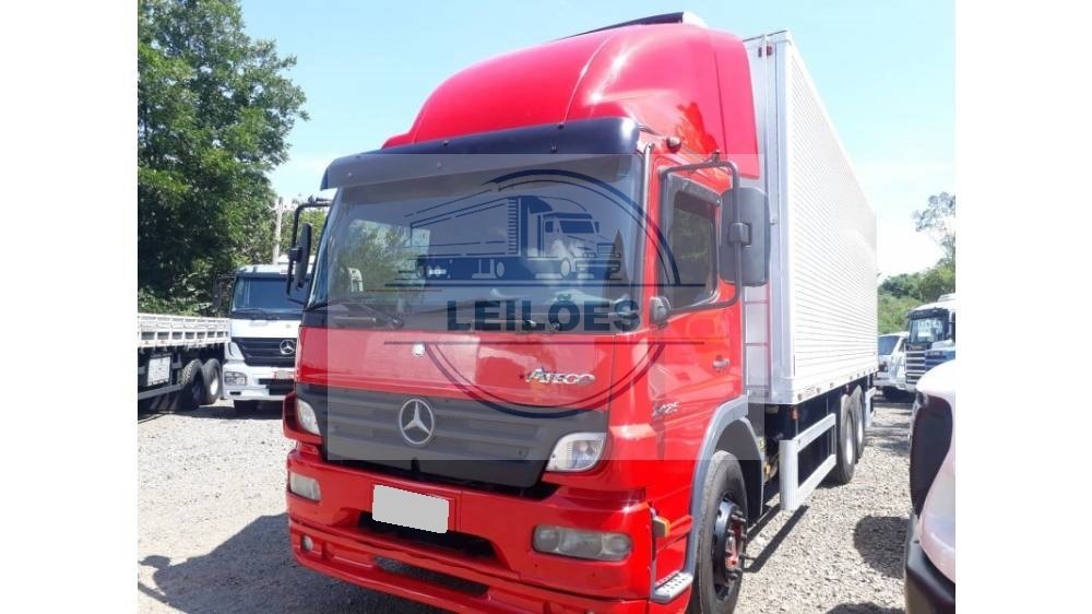 Mercedes Benz Atego 2425 - 6x2 - 2011 -  Automático - Baú Camara Fria 