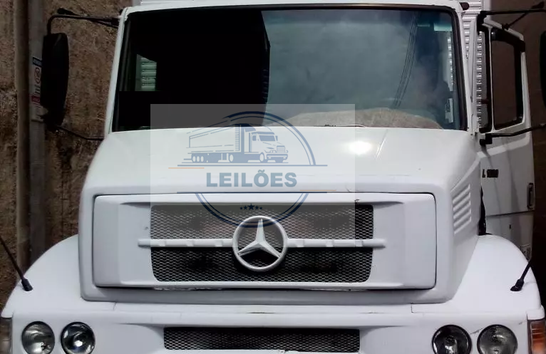 Mercedes-Benz L-1620 - 6x2 - 2000 - Baú