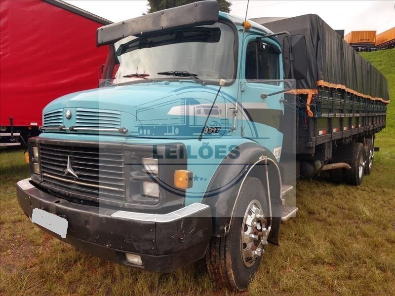  Mercedes-Benz L-1317 - 6x2 - 1987 - Carroceria